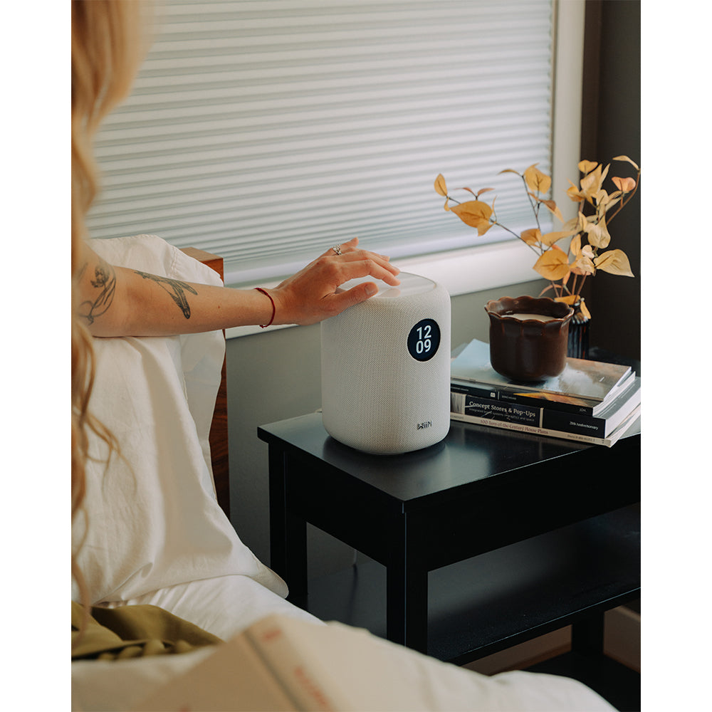 WiiM SOUND Wireless Multiroom Smart Speaker PAIR with Display - White